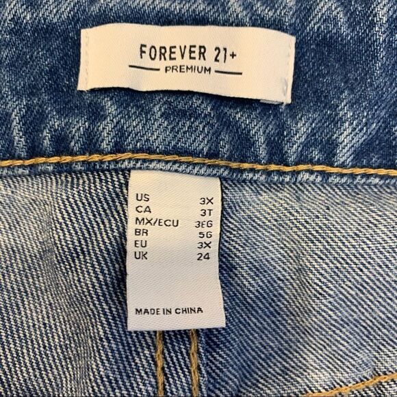 Forever 21 Plus Size Embroidered Star Jeans size 3X - Picture 10 of 11